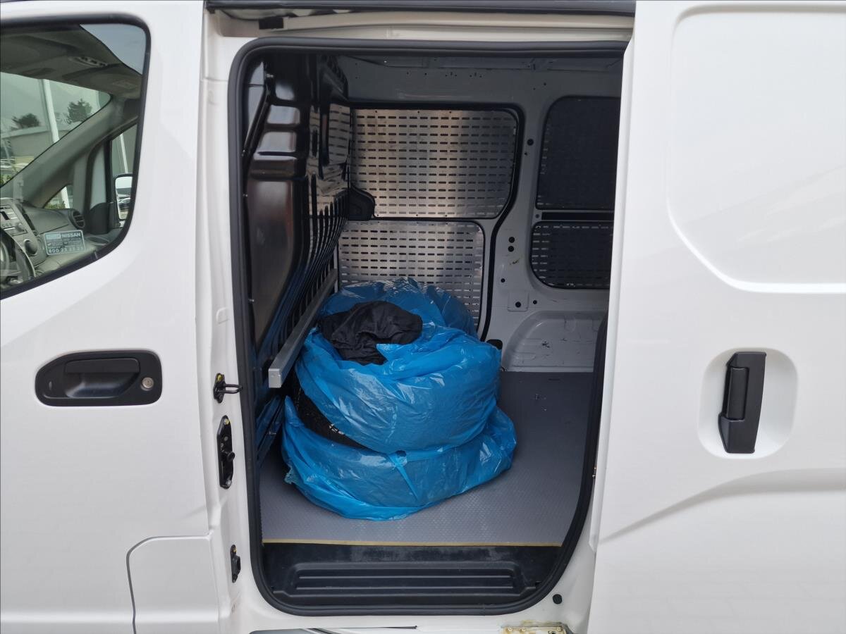 Nissan NV200
