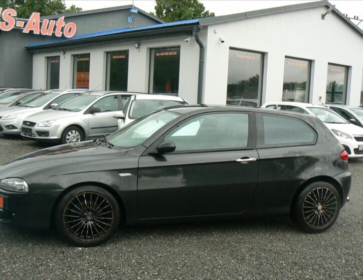 Alfa Romeo 147 1