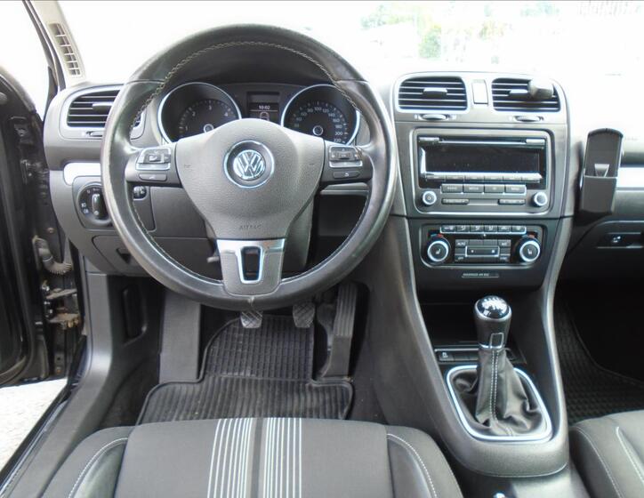 Volkswagen Golf 13