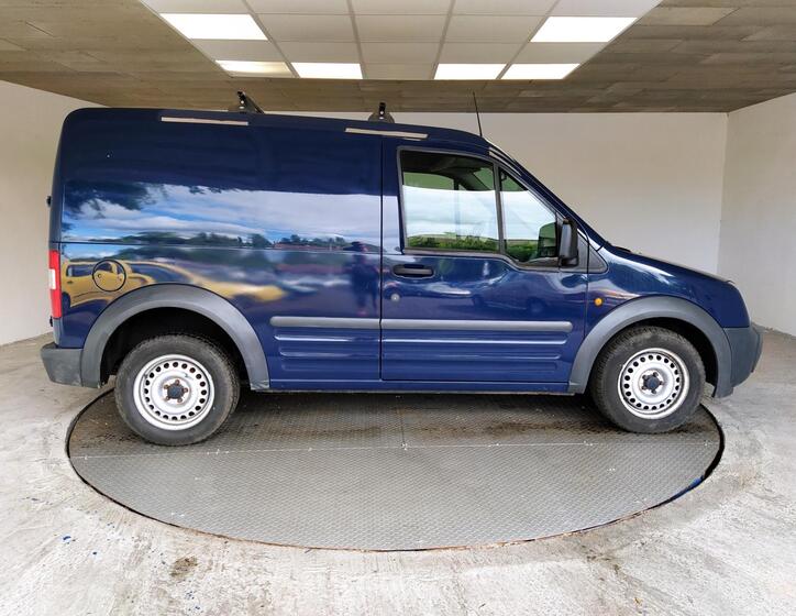 Ford Transit Connect 8
