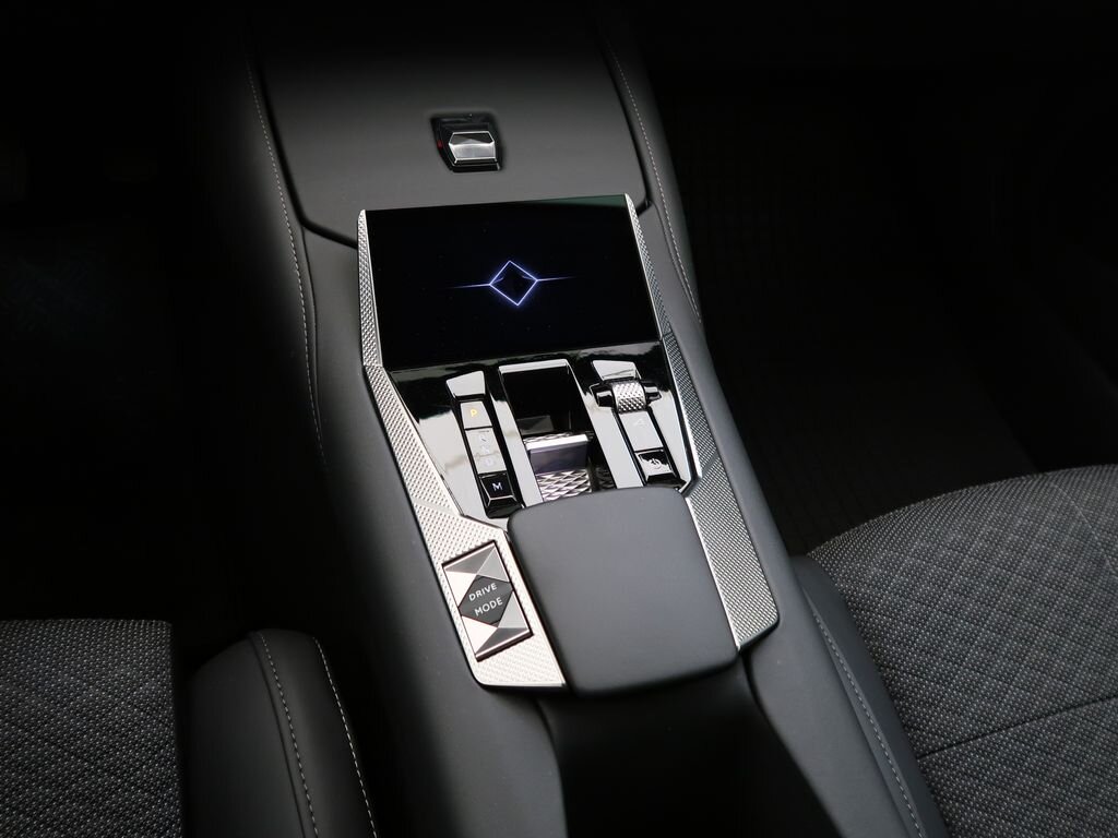 DS Automobiles DS4 Hatchback 1,2 l 100 kw