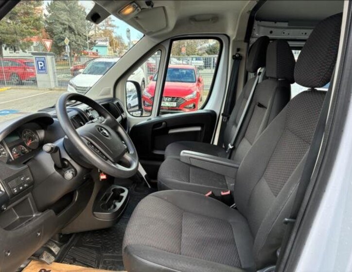 Opel Movano Skříň 2,2 l 103 kw