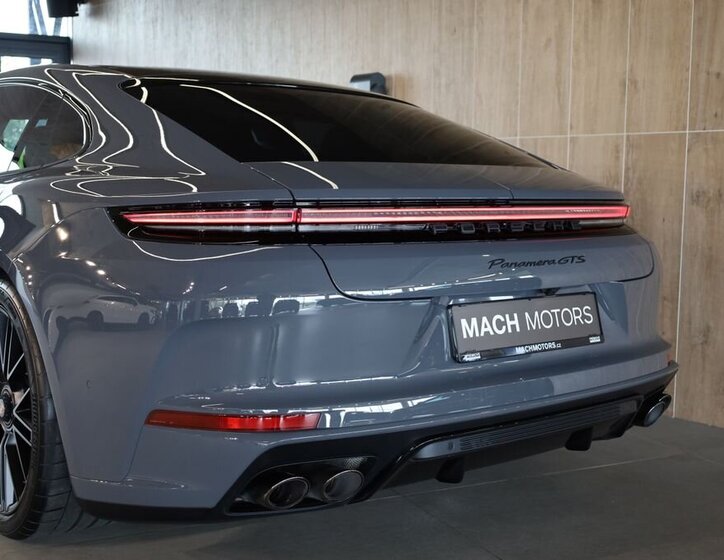 Porsche Panamera Sedan / Limuzína 4,0 l 368 kw