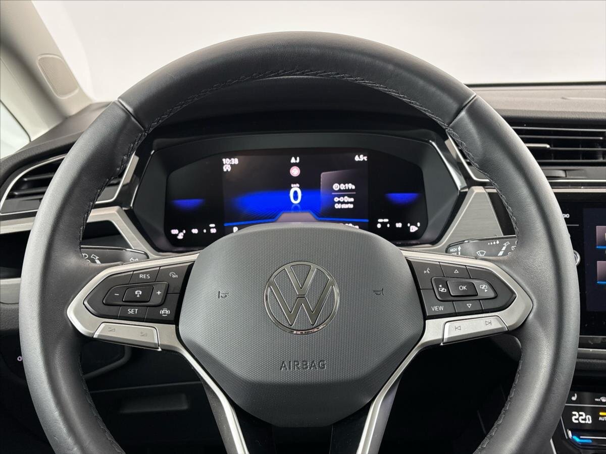 Volkswagen Touran MPV 1,5 l 110 kw
