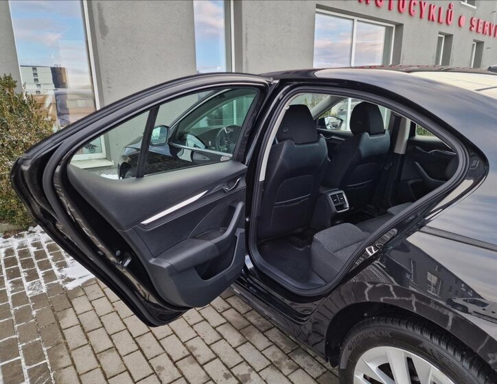 Škoda Octavia Sedan 1,5 l 110 kw