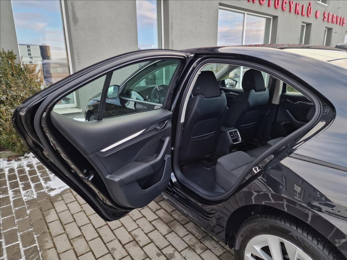 Škoda Octavia Sedan 1,5 l 110 kw