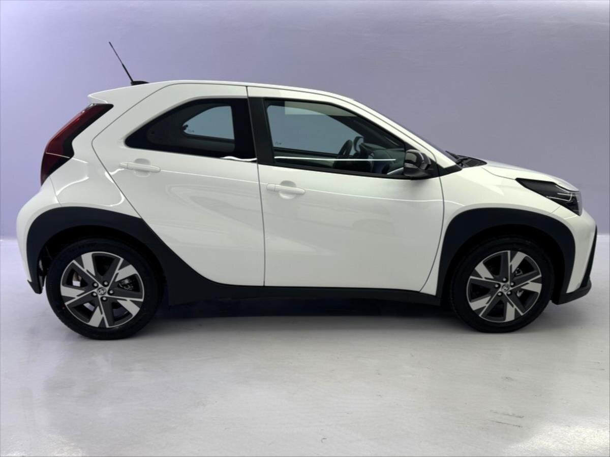 Toyota Aygo Hatchback 1,5 l 85 kw