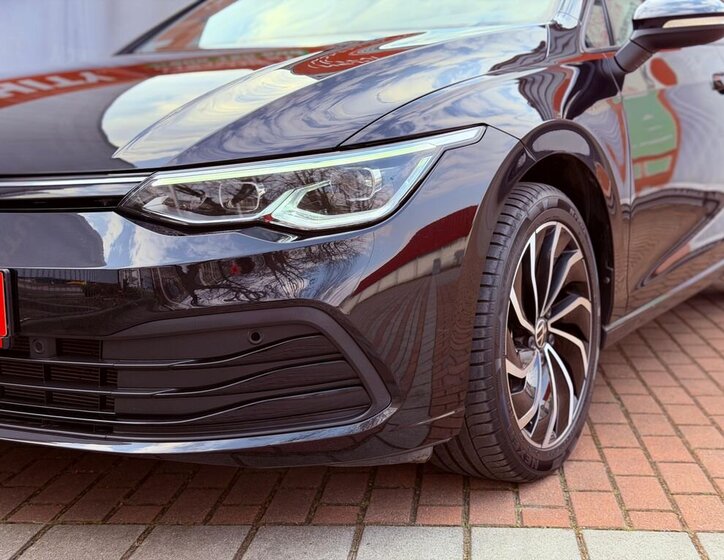 Volkswagen Golf Kombi 1,5 l 96 kw