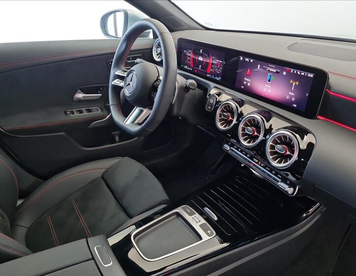 Mercedes-Benz CLA 18