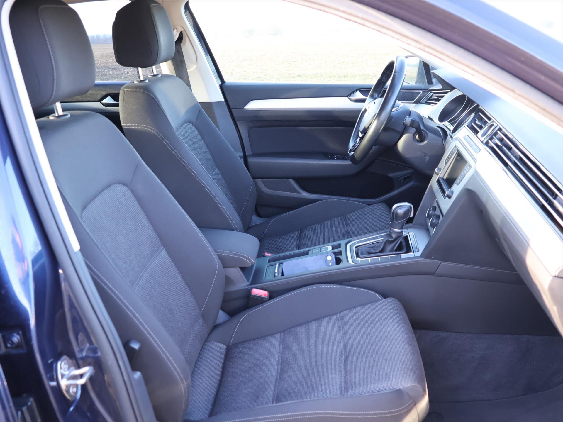 Volkswagen Passat Sedan / Limuzína 1,4 l 110 kw