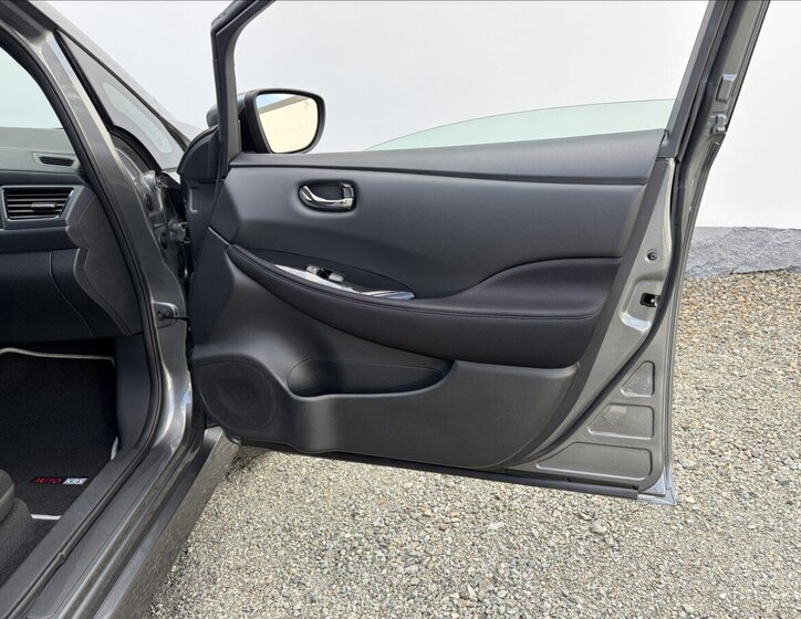 Nissan Leaf Hatchback 0,0 110 kw