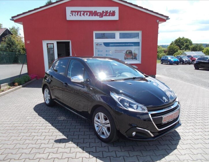 Peugeot 208 1