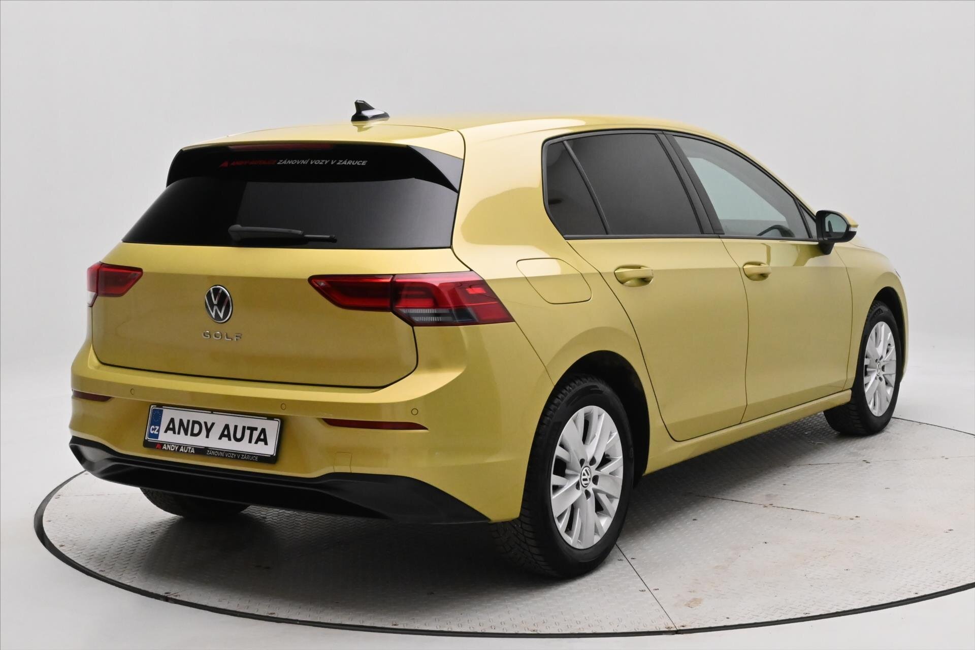 Volkswagen Golf Hatchback 999,0 81 kw