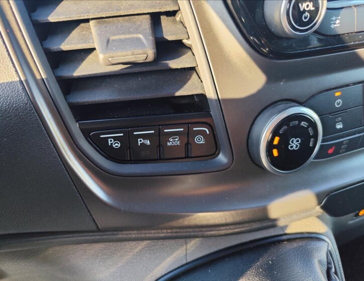 Ford Transit Custom Kombi 2,0 l 96 kw