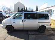 Volkswagen Caravelle Kombi 2,5 l 75 kw