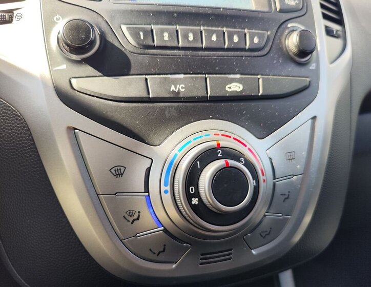 Hyundai ix20 MPV 1,4 l 66 kw