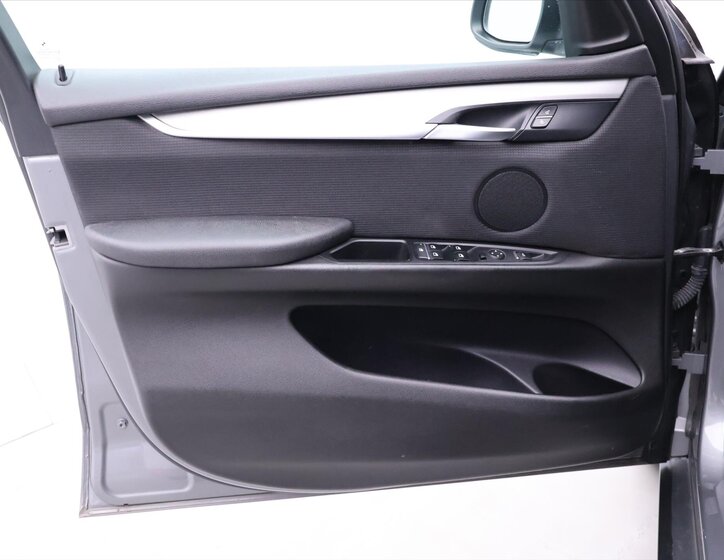 BMW X5 SUV 3,0 l 190 kw