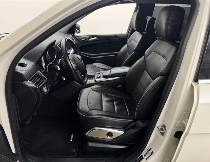 Mercedes-Benz GL SUV / Terénní 3,0 l 190 kw