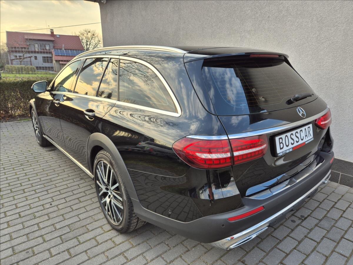 Mercedes-Benz Třídy E Kombi 2,9 l 243 kw