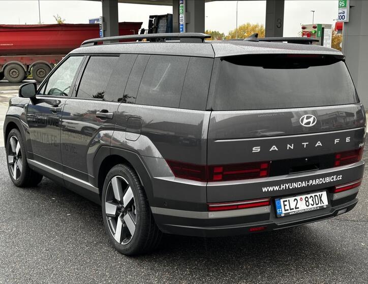 Hyundai Santa Fe 4