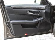 Mercedes-Benz Třídy E 12