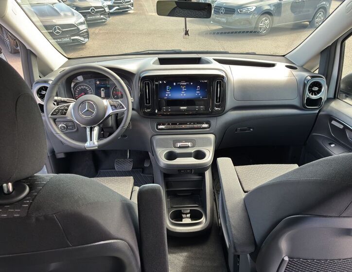 Mercedes-Benz Vito 9