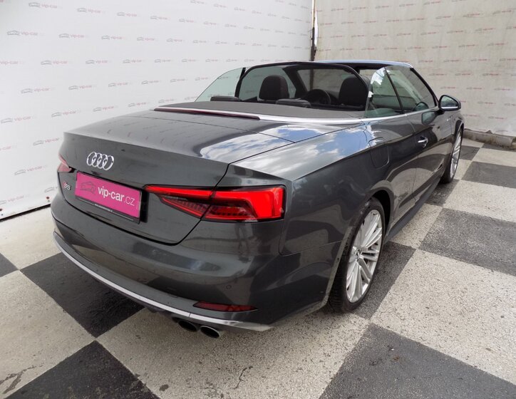 Audi S5 7