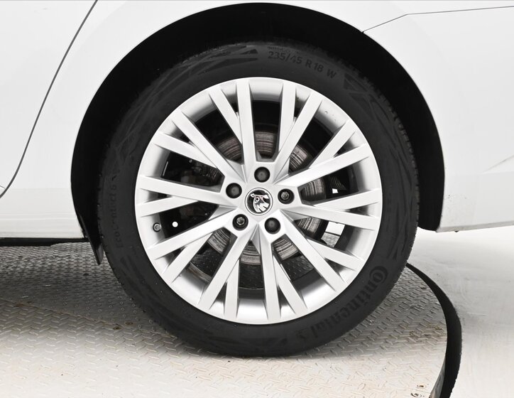 Škoda Superb Kombi 1,4 l 115 kw