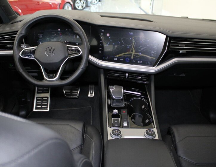 Volkswagen Touareg SUV / Terénní 3,0 l 210 kw