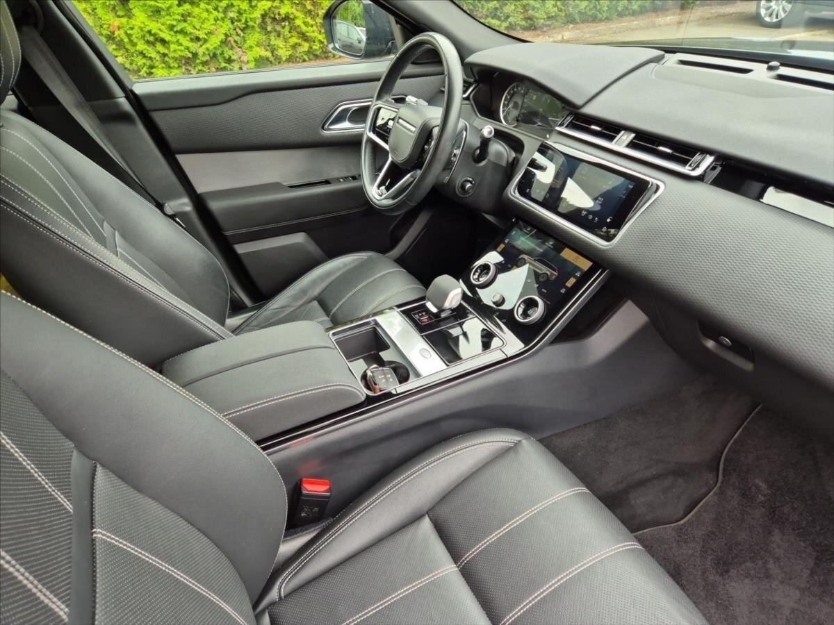 Land Rover Range Rover Velar SUV 2,0 l 150 kw