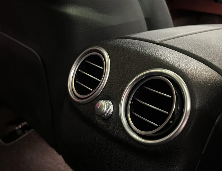 Mercedes-Benz Třídy C Sedan / Limuzína 2,0 l 143 kw