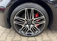 KIA Stinger Hatchback 3,3 l 269 kw