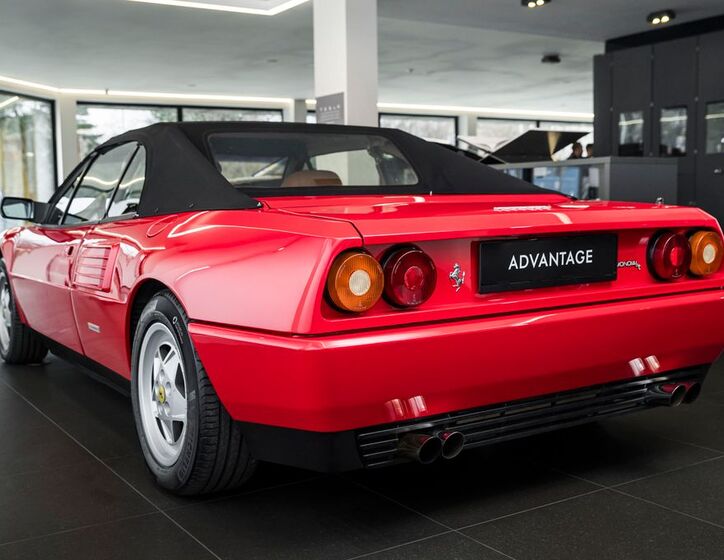 Ferrari Mondial 5