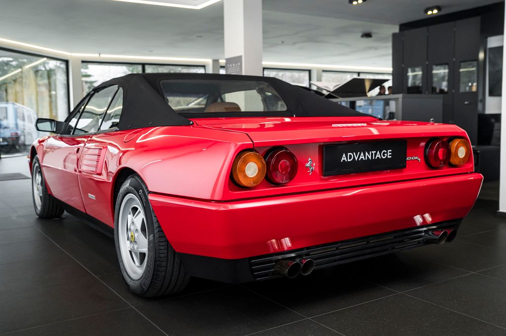 Ferrari Mondial