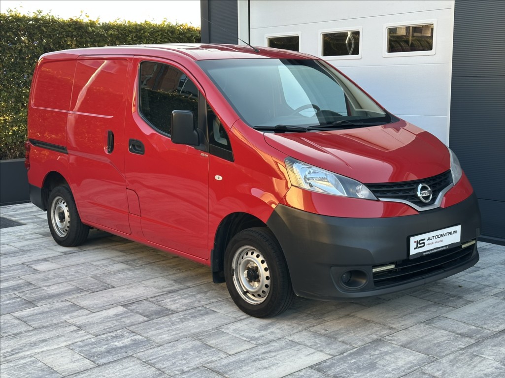 Nissan NV200