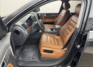 Volkswagen Touareg SUV / Terénní 3,0 l 165 kw
