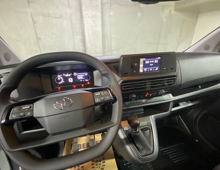 Toyota ProAce 10