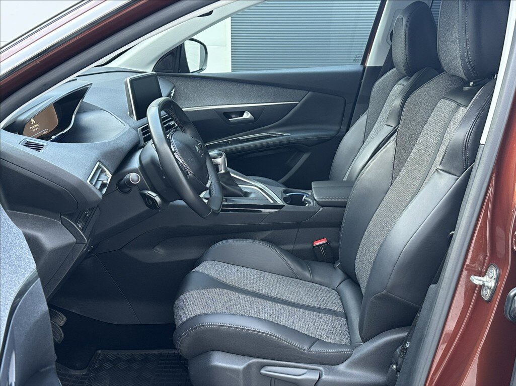 Peugeot 3008 SUV / Terénní 1,2 l 96 kw