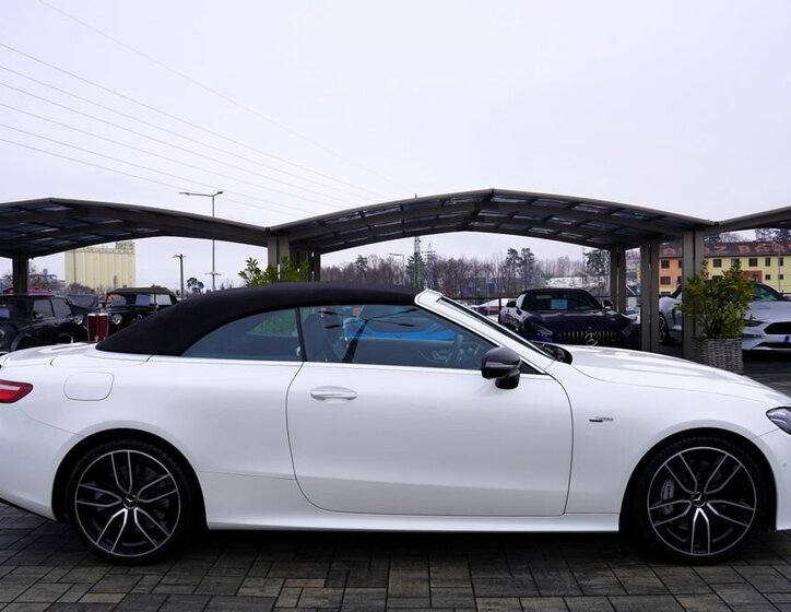 Mercedes-Benz Třídy E 7