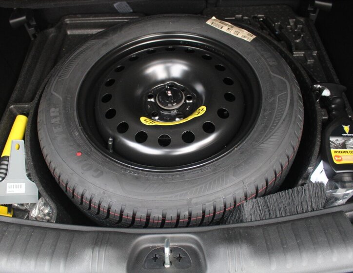 Jeep Compass SUV / Terénní 1,3 l 110 kw