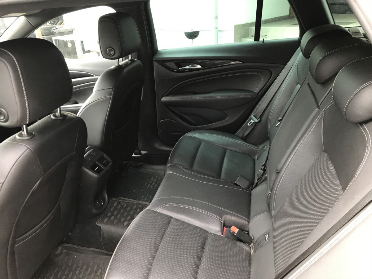 Opel Insignia Kombi 2,0 l 125 kw