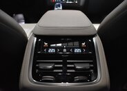 Volvo XC90 SUV / Terénní 2,0 l 228 kw