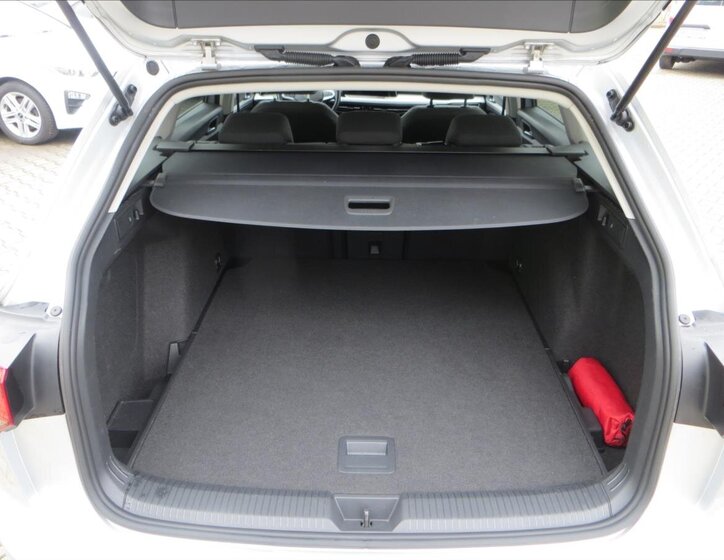 Volkswagen Golf Kombi 1,5 l 110 kw