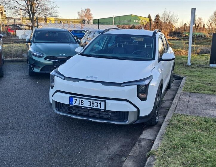 KIA Ostatní 3