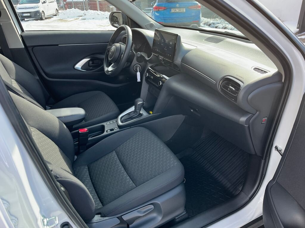 Toyota Yaris Cross SUV 1,5 l 68 kw