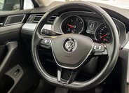 Volkswagen Passat Kombi 1,6 l 88 kw