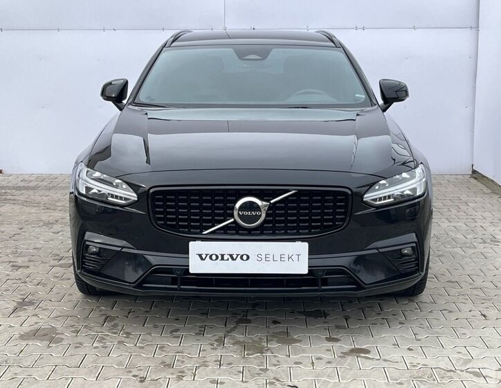Volvo V90 2