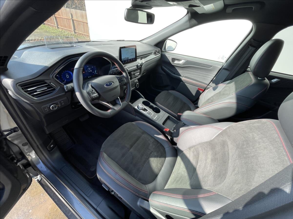 Ford Kuga SUV / Terénní 2,5 l 112 kw