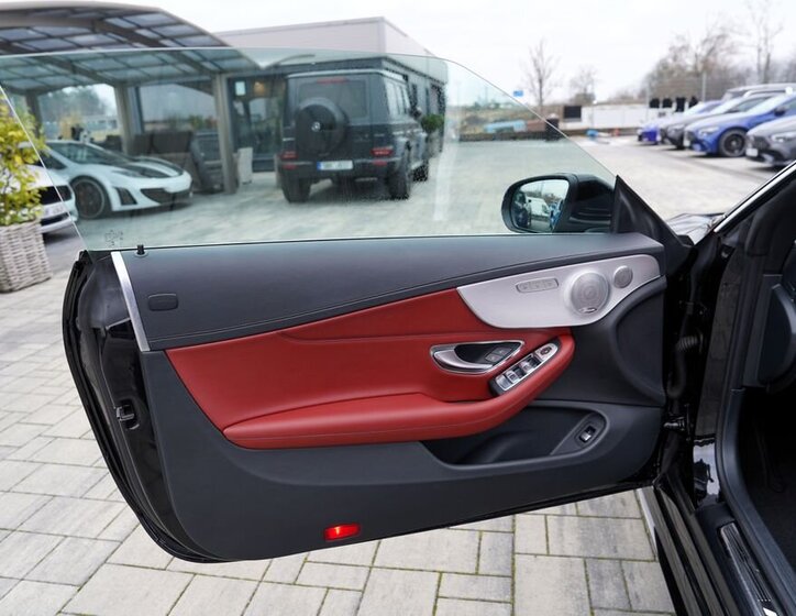 Mercedes-Benz Třídy C 27