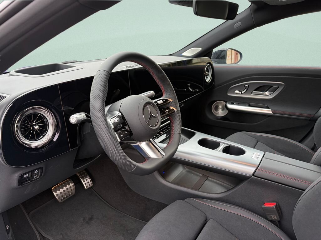 Mercedes-Benz CLA Sedan / Limuzína 2,0 l 140 kw